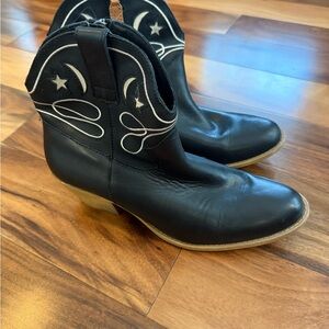 Dingo Black Ankle Booties with Western Stitching